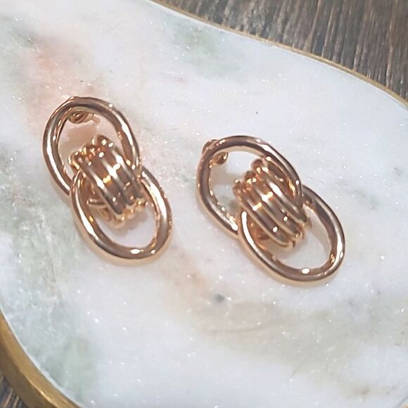 💲6️⃣ Bundled ✔️ Oversized  Chain Link Statement Earring in Gold Tone - Picture 1 of 7